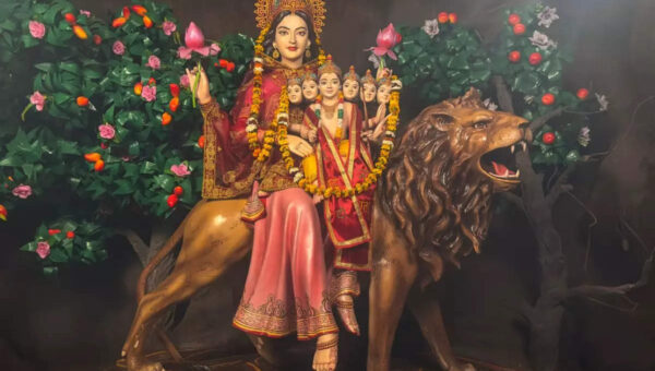 માઁ ભગવતીના 9 સ્વરૂપો અને 9 દિવસ : પાંચમા નોરતે સ્કંદમાતાની પૂજા કરવાનો અનેરો મહિમા
