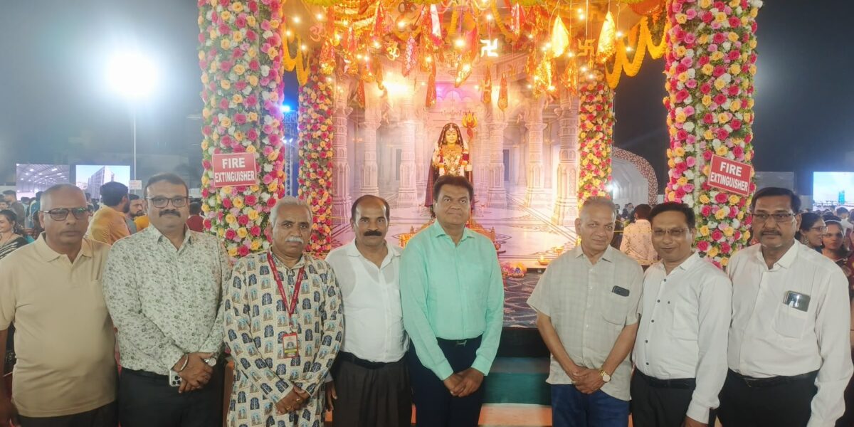  અંકલેશ્વરમાં નવરાત્રી મહોત્સવ: ભરૂચ જિલ્લા કોંગ્રેસ સમિતિ અને અંકલેશ્વર ઉદ્યોગ મંડળના અગ્રણીઓએ આપી હાજરી
