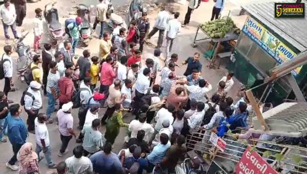 ભરૂચ: શ્રવણ ચોકડી પર અકસ્માત બાદ મારામારી, ઘટનાના વીડિયો વાયરલ