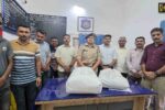 ભરૂચ: રેલવે સ્ટેશન પર પુરી-અમદાવાદ ટ્રેનમાંથી ₹2.93 લાખની કિંમતનો 5.877 કિલો ગાંજાનો જથ્થો ઝડપાયો