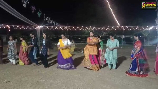 ભરૂચ: વાલિયાના રૂપ નગર સ્થિત પીએમ શ્રી સ્કૂલ જવાહર નવોદય વિદ્યાલય ખાતે નવરાત્રિ મહોત્સવની ઉજવણી